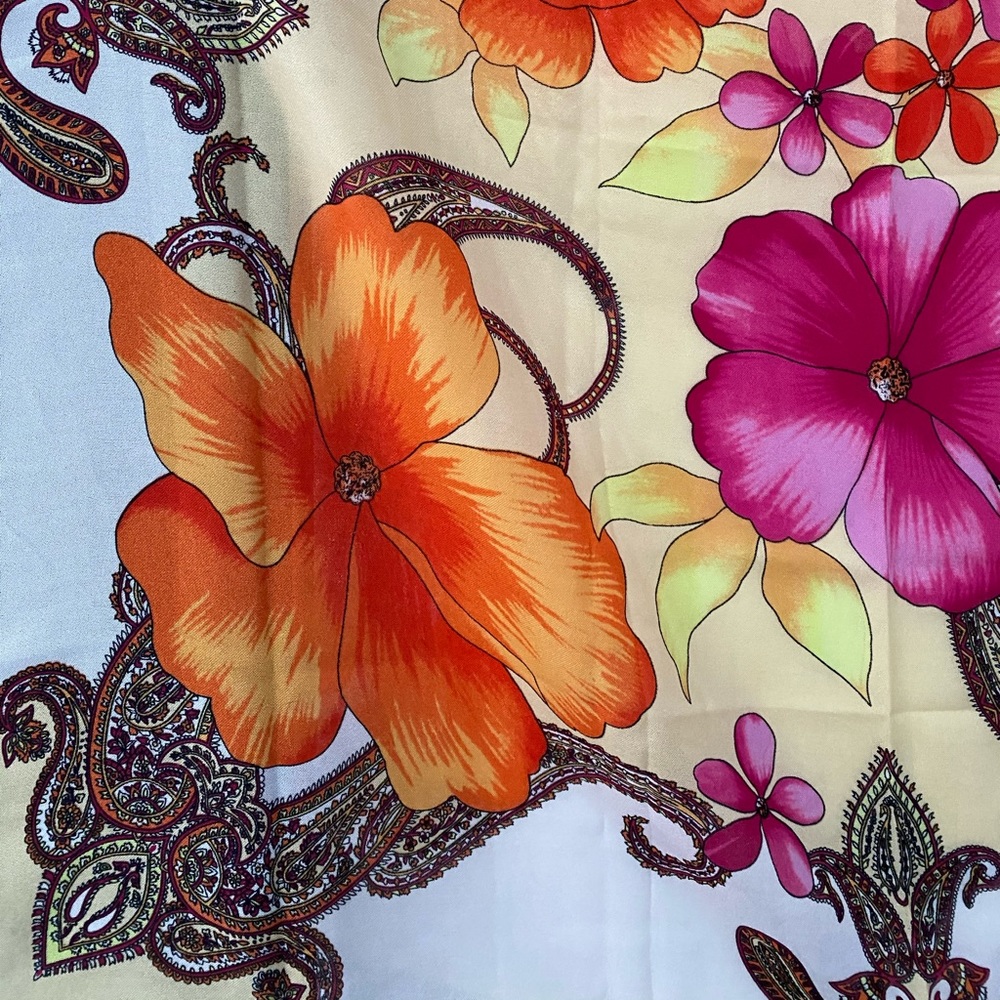 Square Floral Scarf (Tie as Shirt)